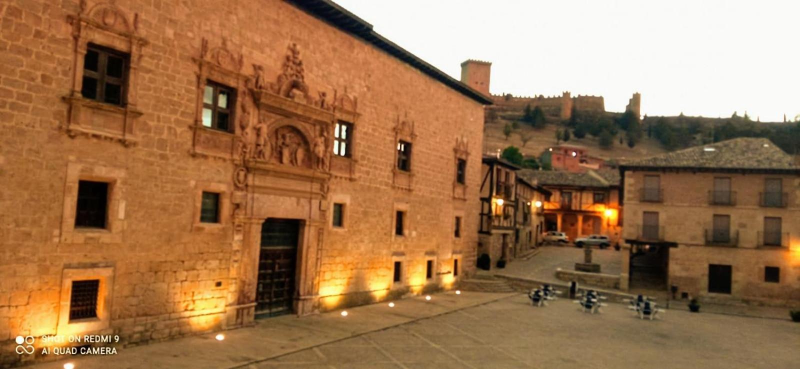 Loft La Buena Vida Apartment Penaranda de Duero Luaran gambar